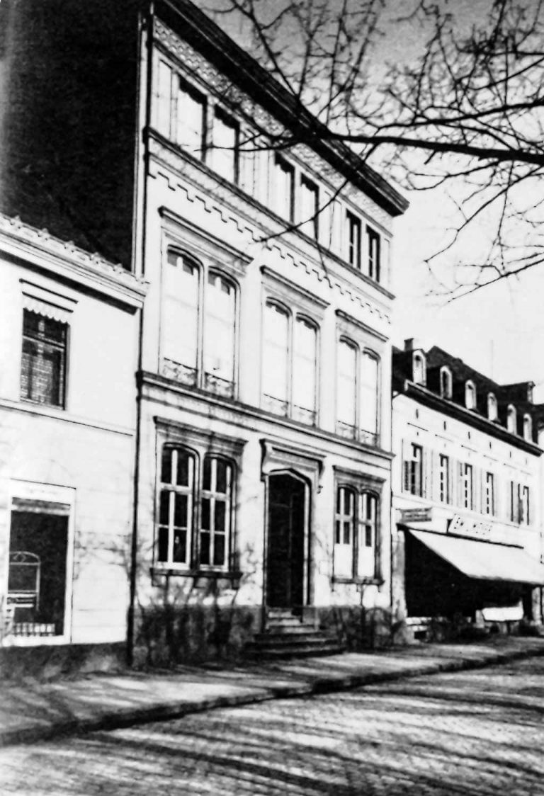 Das Geburtshaus Friedrich&nbsp;Wolfs in Neuwied ist ein dreist&ouml;ckiges Reihenhaus.